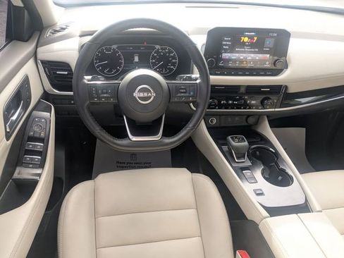 Used 2023 Nissan Rogue SL w/ SL Premium Package image 30