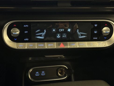 New 2026 Genesis GV60 RWD image 21