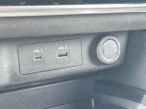 Used 2023 Nissan Rogue S FWD image 28