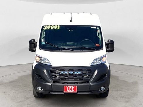 Used 2026 RAM ProMaster 2500 w/ Convenience Group FWD image 8