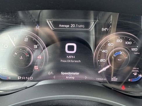 Used 2024 RAM 2500 Limited image 17