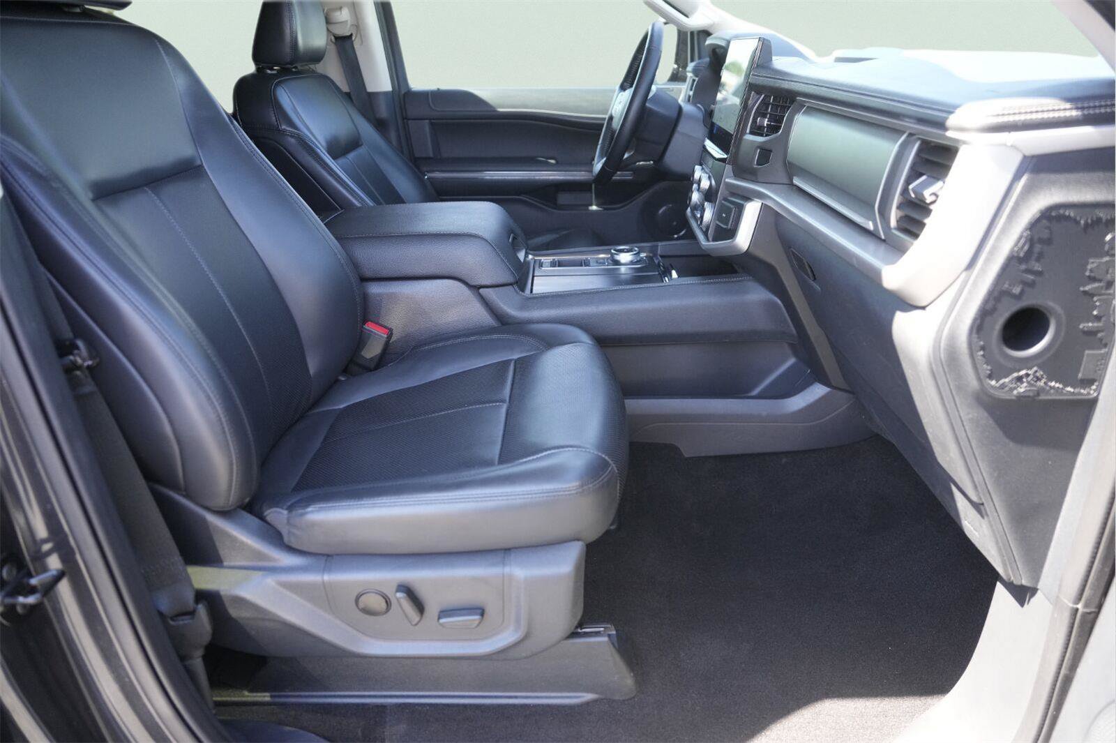 Used 2022 Ford Expedition XLT RWD image 20