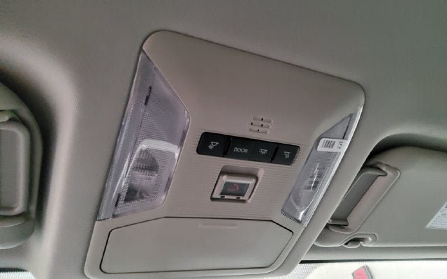 Used 2025 Toyota RAV4 XLE AWD/4WD image 37