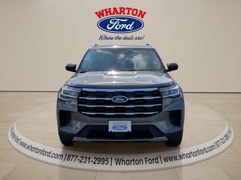 New 2026 Ford Explorer Active RWD image 9