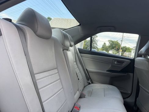 Used 2017 Toyota Camry XLE w/ Convenience Package FWD image 24