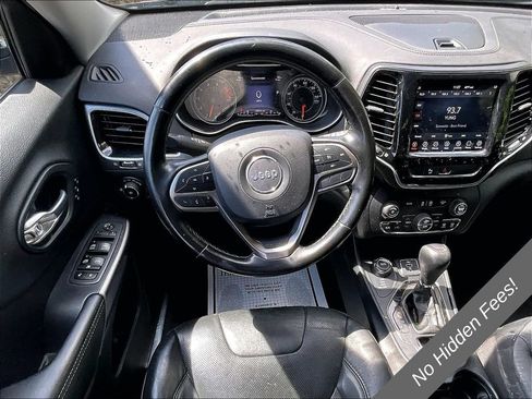 Used 2019 Jeep Cherokee Limited AWD/4WD image 5