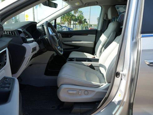 Used 2023 Honda Odyssey Touring image 7