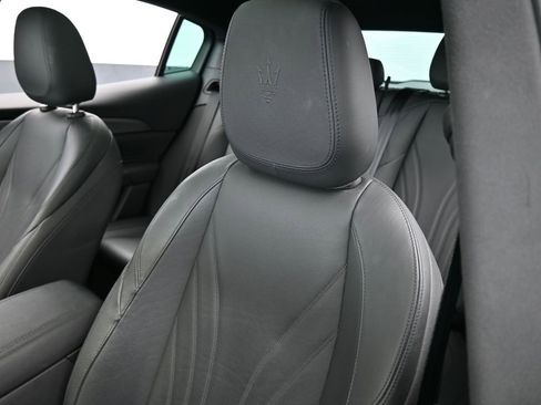 Used 2023 Maserati Grecale GT image 17