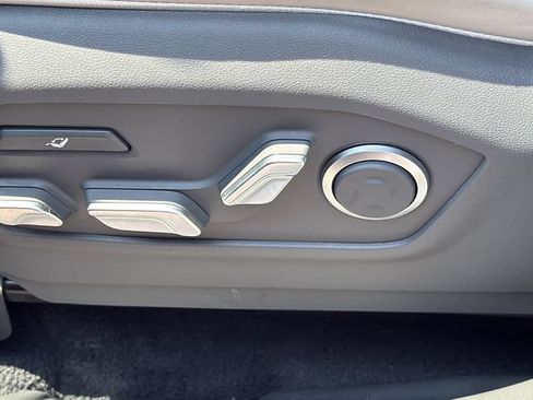 Used 2024 Hyundai Santa Fe Calligraphy FWD image 14