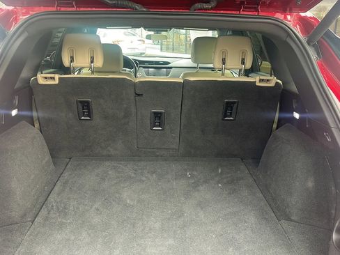 Used 2019 Cadillac XT5 AWD image 11