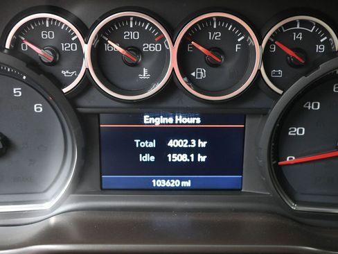 Used 2020 Chevrolet Silverado 1500 RST w/ Texas Edition AWD/4WD image 14