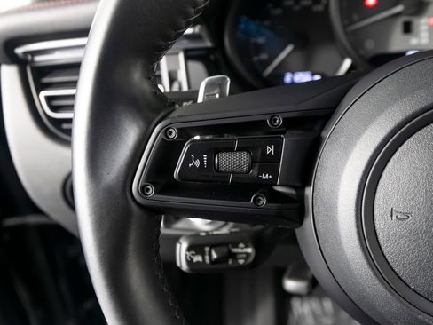 Certified 2023 Porsche Macan S AWD/4WD image 25