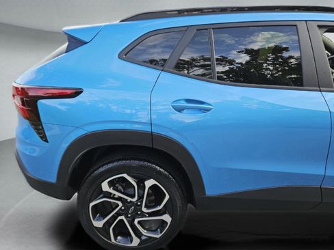 Used 2025 Chevrolet Trax RS w/ Driver Confidence Package image 31