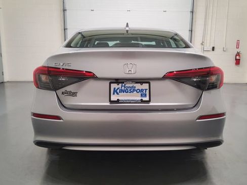 Used 2023 Honda Civic EX image 7