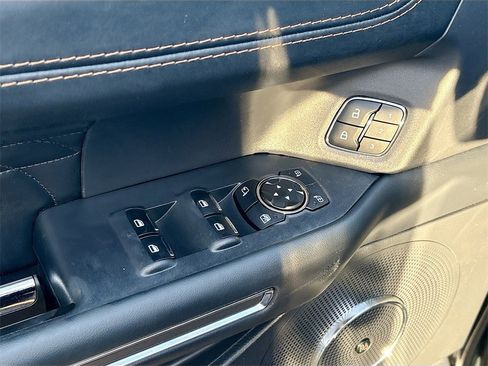 Used 2024 Ford Expedition Max Platinum image 18