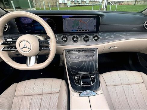 Used 2021 Mercedes-Benz E 450 4MATIC Cabriolet image 21