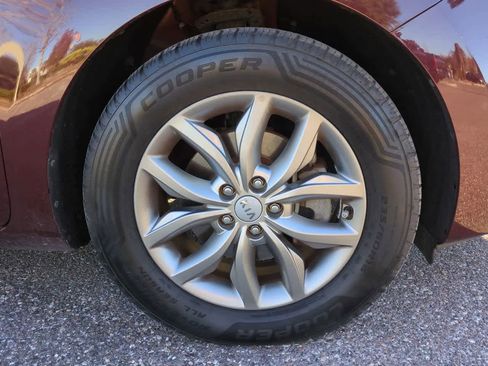 Used 2020 Kia Sedona EX image 11