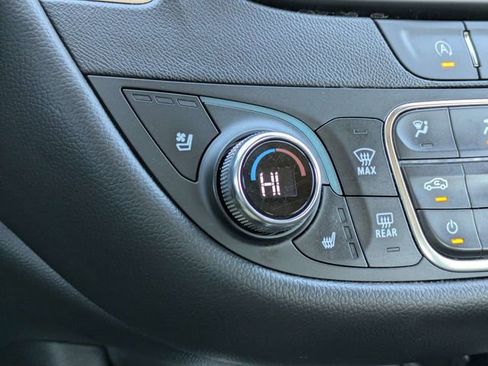 Used 2024 Chevrolet Malibu LT image 22