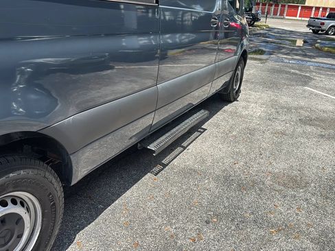 Used 2019 Mercedes-Benz Sprinter 170 image 34