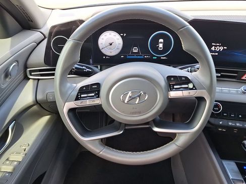 Certified 2023 Hyundai Elantra SEL w/ Convenience Package FWD image 14