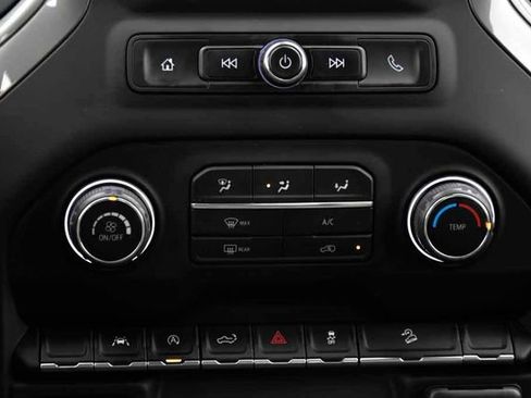 Used 2022 Chevrolet Silverado 1500 Custom Trail Boss image 19