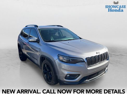 Used 2021 Jeep Cherokee Latitude Plus image 6