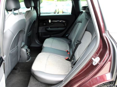 Used 2016 MINI Cooper Clubman image 19