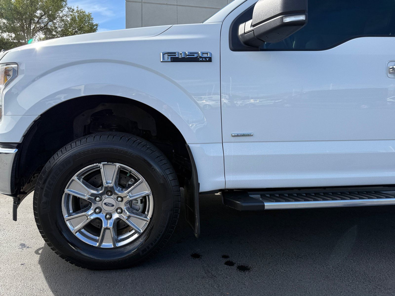 Used 2017 Ford F150 XLT w/ Equipment Group 301A Mid AWD/4WD image 9
