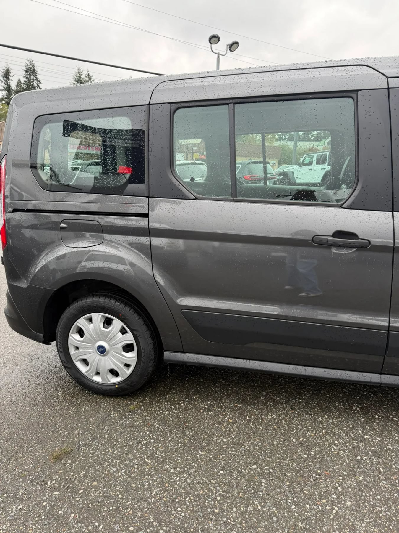 Used 2019 Ford Transit Connect XL FWD image 5
