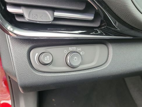 New 2026 Buick Envista Avenir image 22