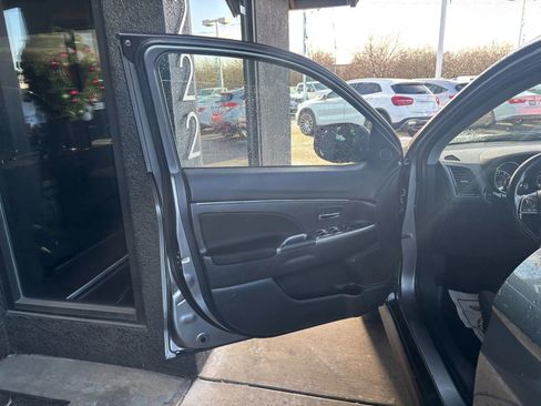 Used 2020 Mitsubishi Outlander Sport SE image 7