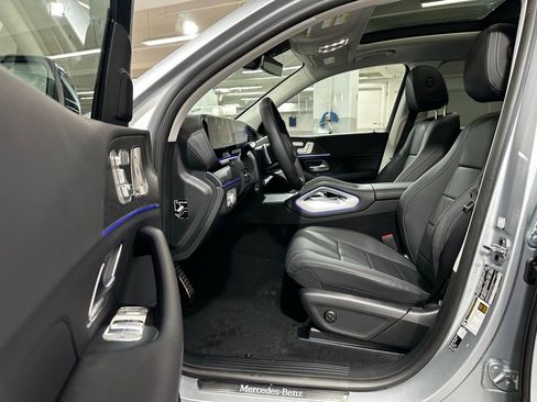 New 2026 Mercedes-Benz GLS 450 4MATIC image 4