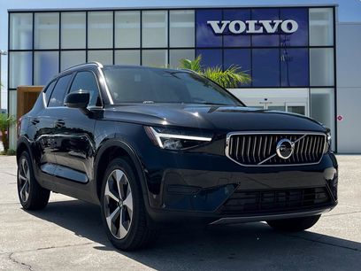 New 2025 Volvo XC40 B5 Core w/ Protection Package Premier