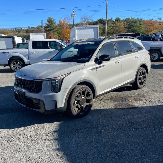 Used 2025 Kia Sorento X-Line EX AWD/4WD image 4