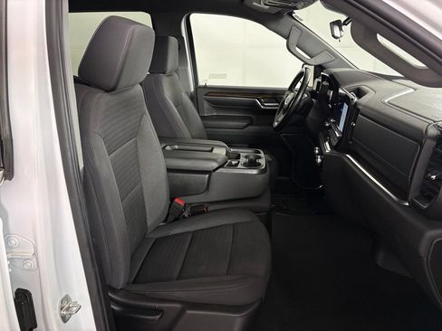Used 2024 GMC Sierra 1500 SLE RWD image 44