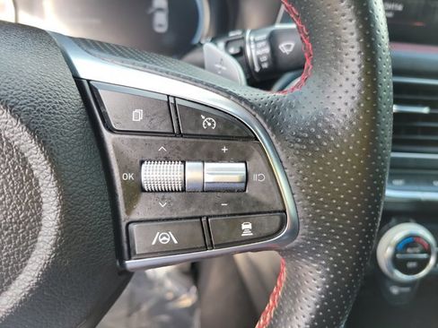 Used 2022 Genesis G70 3.3T image 21