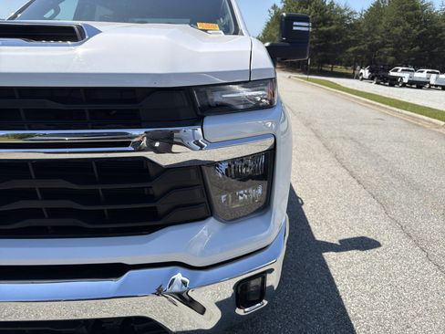 Certified 2025 Chevrolet Silverado 2500 LT w/ Convenience Package AWD/4WD image 6