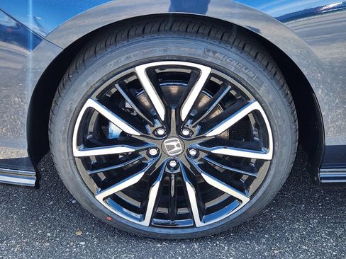 New 2026 Honda Accord Touring image 9