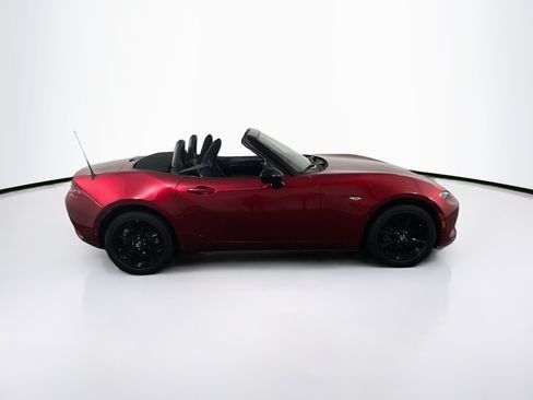 Used 2019 MAZDA MX-5 Miata Sport RWD image 4