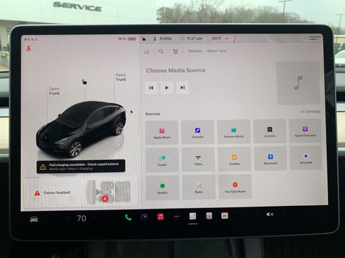 Used 2023 Tesla Model Y Long Range image 23