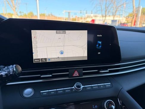 New 2026 Hyundai Elantra Limited FWD image 16