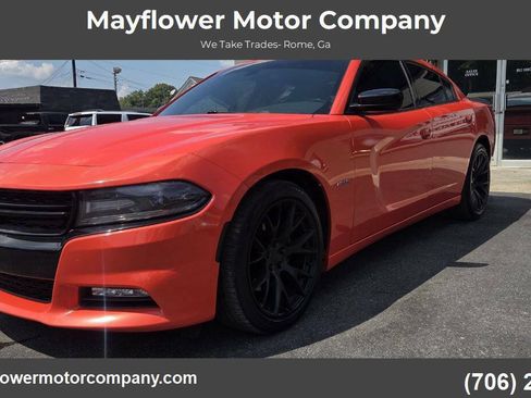Used 2017 Dodge Charger R/T w/ Navigation & Travel Group RWD image 3