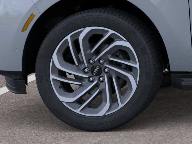 New 2026 Lincoln Navigator Premiere AWD/4WD image 19