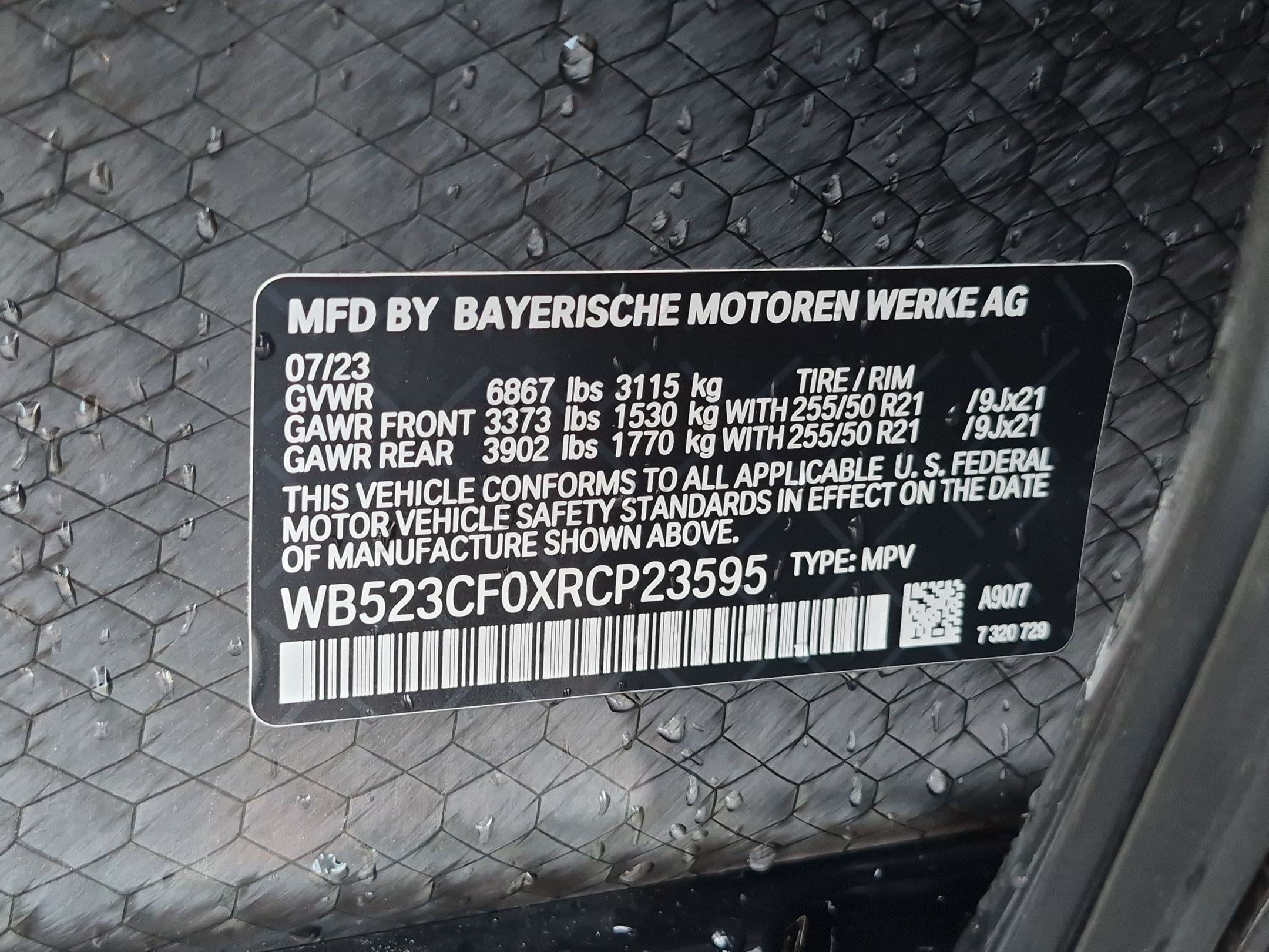 Used 2024 BMW iX xDrive50 w/ Premium Package AWD/4WD image 32