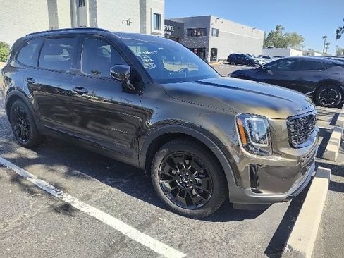 Certified 2022 Kia Telluride SX w/ SX Prestige Package AWD/4WD image 12