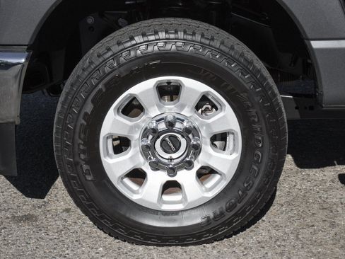 Used 2024 Ford F350 XLT image 41