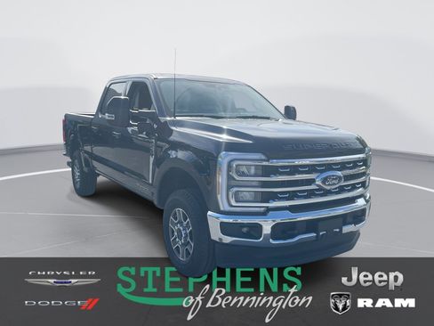 Used 2024 Ford F250 Lariat image 1