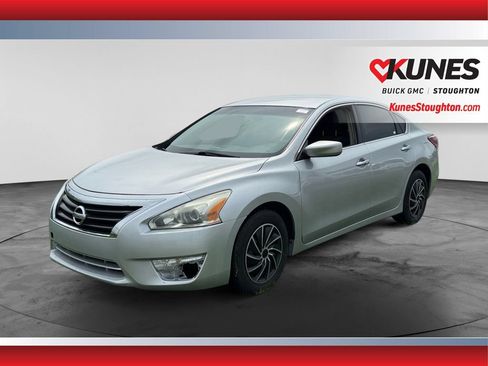 Used 2013 Nissan Altima 2.5 S FWD image 3