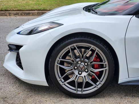 Used 2024 Chevrolet Corvette Z06 w/ Stealth Interior Trim Package image 26