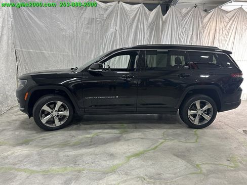 Used 2022 Jeep Grand Cherokee L Limited AWD/4WD image 13